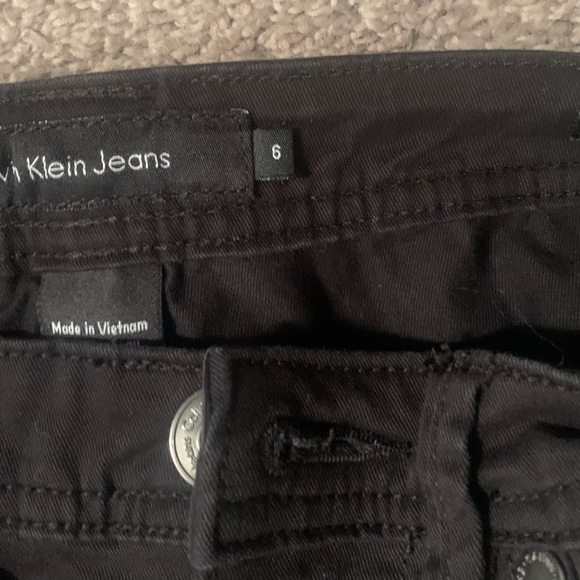 Black Calvin Klein Jeans - Picture 2 of 2